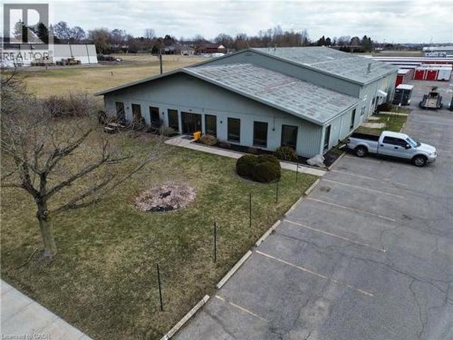 Commercial for rent in Simcoe, Ontario