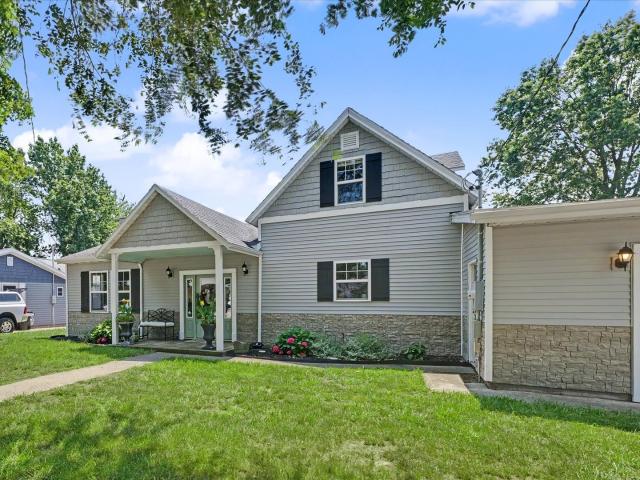 House for sale in Illinois