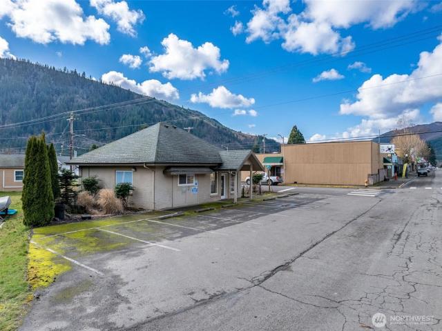 Commercial for sale in Morton, Washington