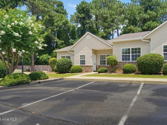 Townhouse for sale in Southern Pines, North Carolina