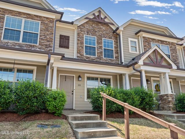 Townhouse for sale in Hernando, Mississippi