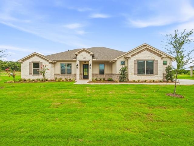 House for sale in Glen Rose, Texas