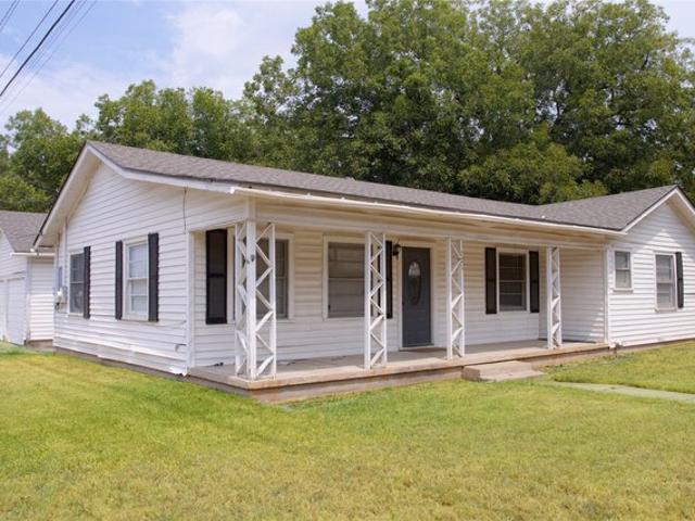 House for sale in Bosque, Texas