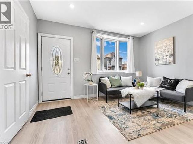 House for rent in Ancaster, Ontario