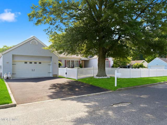 House for sale in Lanoka Harbor, New Jersey