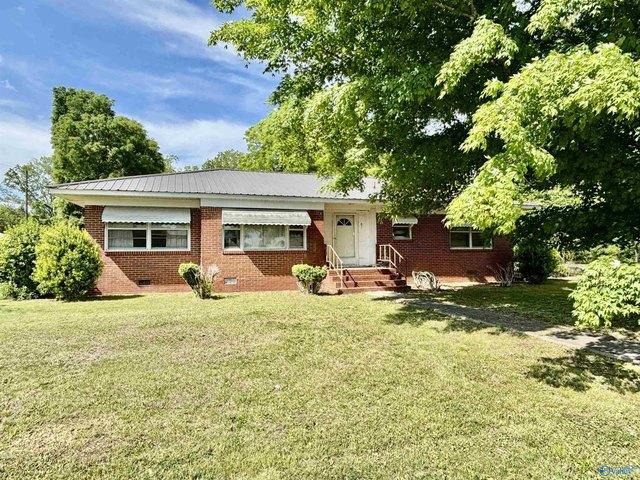 House for sale in Crossville, Alabama
