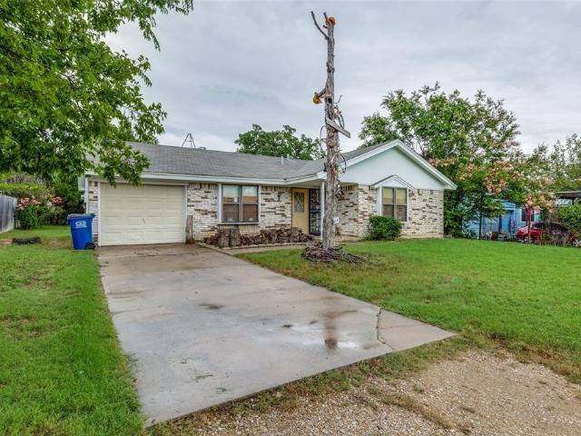 House for sale in Azle, Tarrant County