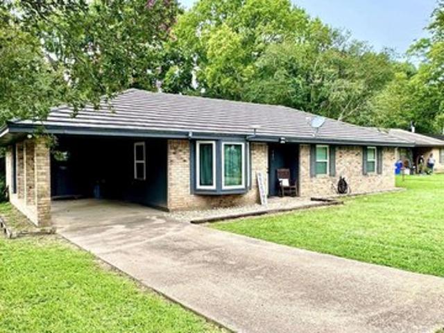 House for sale in Crockett, Texas
