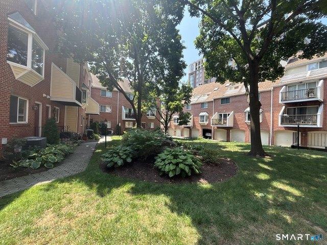 Townhouse for sale in Cos Cob, Connecticut