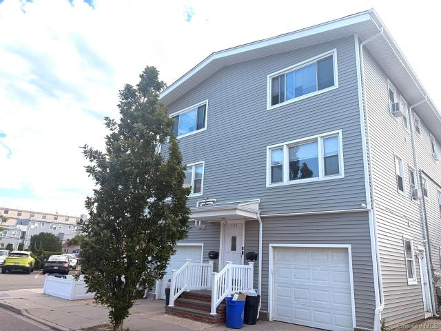 Property for rent in Nassau, New York