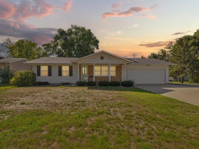 House for sale in Emmetsburg, Palo Alto County