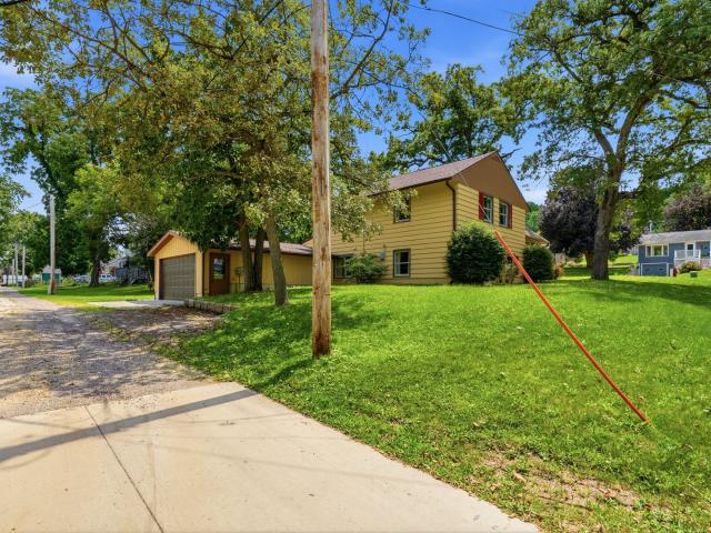 House for sale in Linn, Iowa