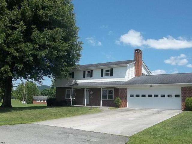 House for sale in Elkins, West Virginia