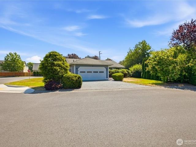 House for sale in Enumclaw, Washington