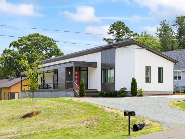 House for sale in West Hillsborough, Hillsborough