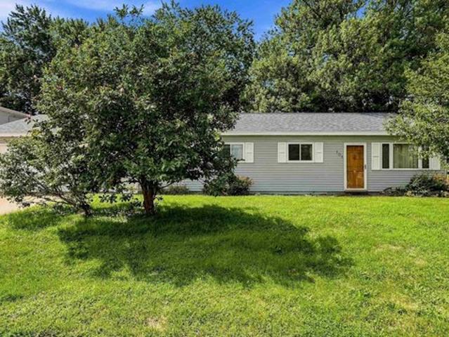 House for sale in East Dubuque, Illinois