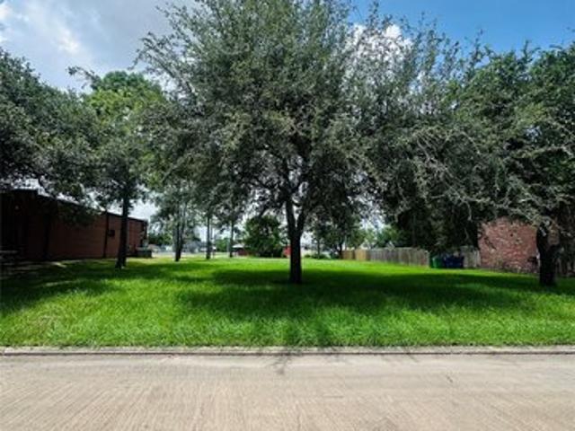 Land for sale in Angleton, Texas
