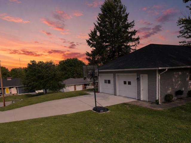 House for sale in Glasgow, Missouri