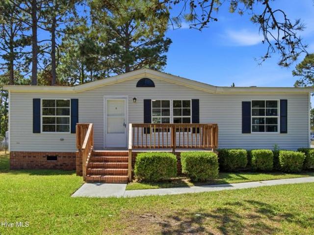 House for sale in Hubert, North Carolina