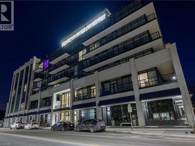 Condo for sale in Ancaster, Ontario