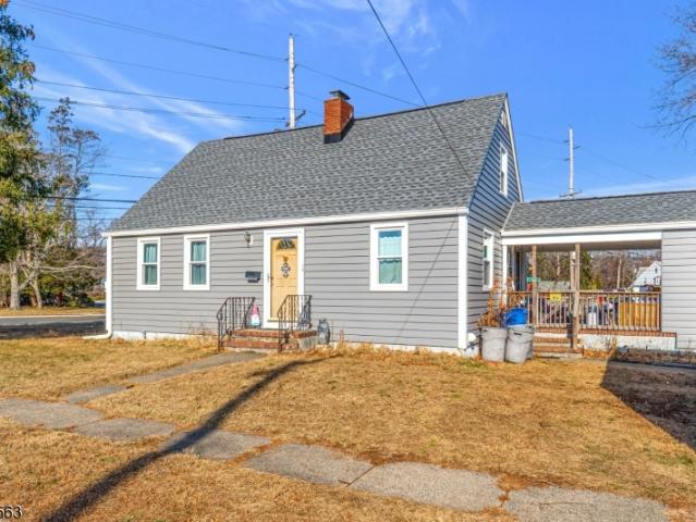 House for sale in Middlesex, New Jersey