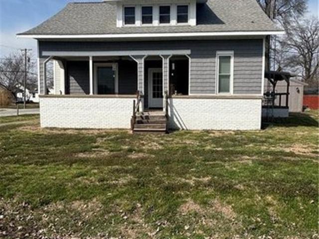 House for sale in Toledo, Illinois