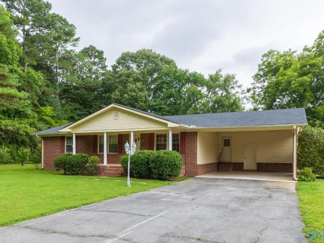 House for sale in New Hope, Alabama