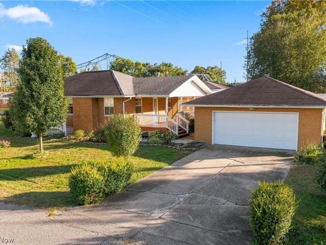 House for sale in Belpre, Washington County
