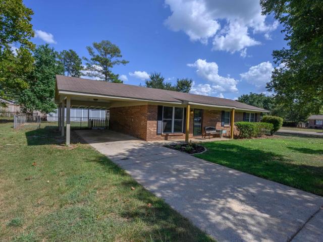 House for sale in Montevallo, Alabama