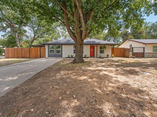 House for sale in Smith-Fairview, Cleburne