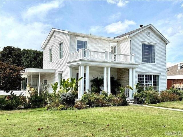House for sale in Poplar Bluff, Butler County