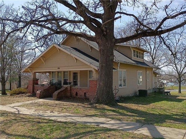 House for sale in Gentry, Missouri