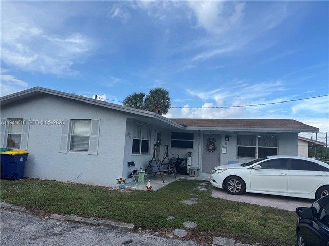 House for sale in Dania, Florida