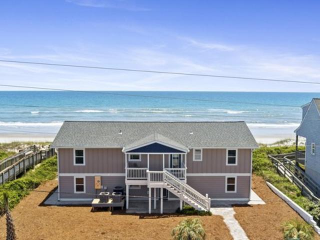 House for sale in Emerald Isle, North Carolina