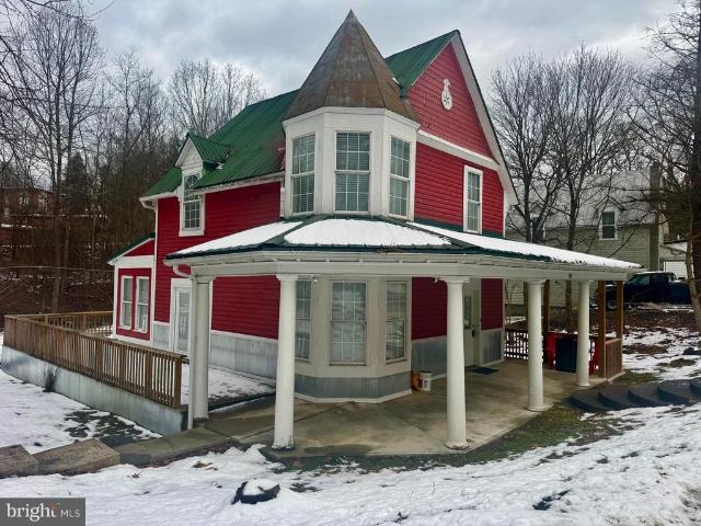 House for sale in Elkins, West Virginia