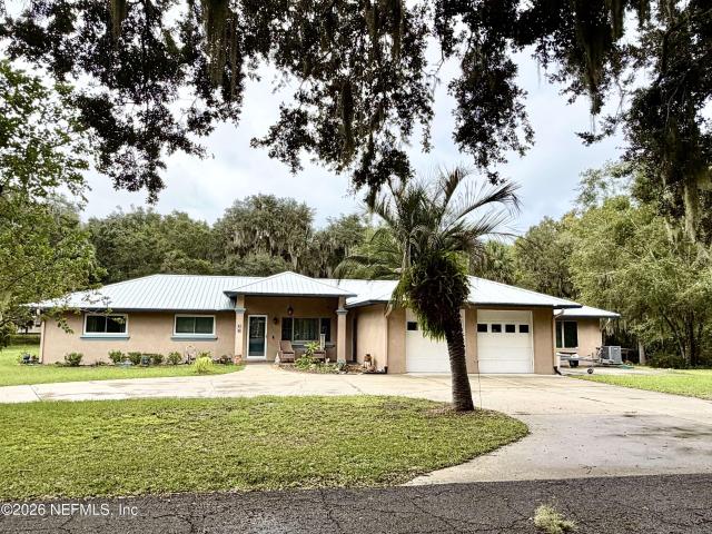 House for sale in East Palatka, Florida