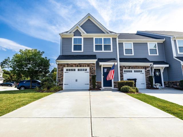 Townhouse for sale in Simpsonville, South Carolina