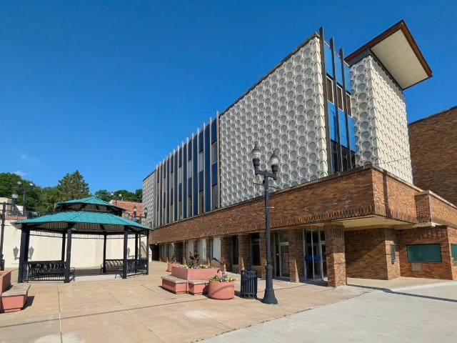 Commercial for sale in Montevideo, Minnesota