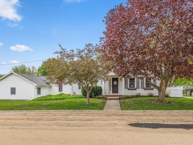 House for sale in Shannon, Illinois