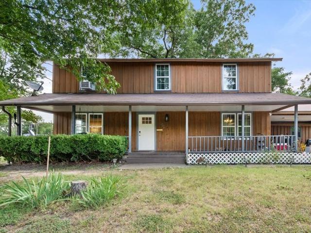 House for sale in Navarro, Texas