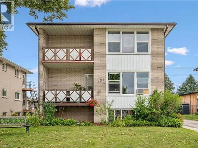 Property for sale in Heritage Park, Kitchener