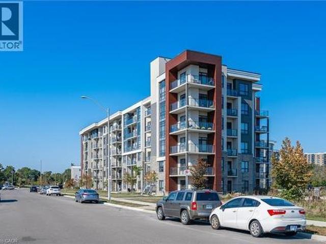 Condo for sale in Ancaster, Ontario