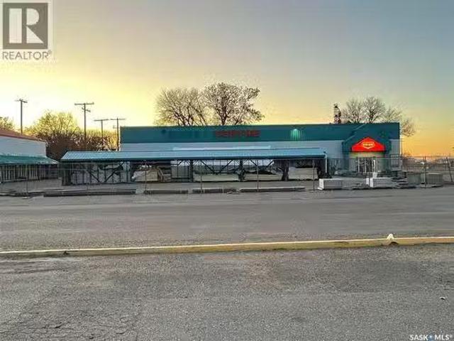 House for sale in Maple Creek, Saskatchewan