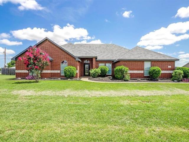 House for sale in Ellis, Texas