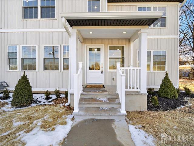 House for sale in Avenel, New Jersey
