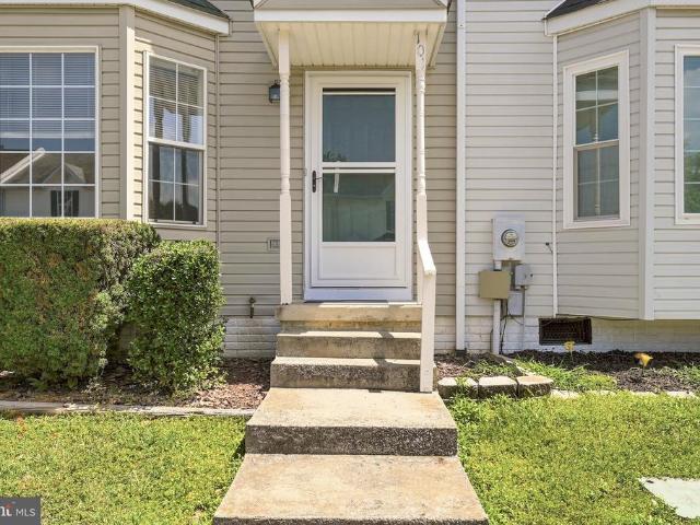 Townhouse for sale in Bunker Hill, West Virginia