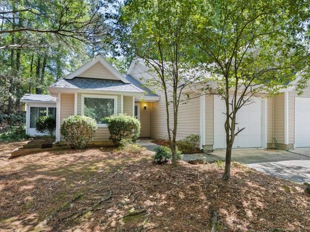 Townhouse for sale in Chapel Hill, North Carolina
