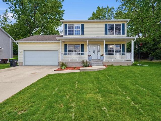 House for sale in Mackinaw, Illinois