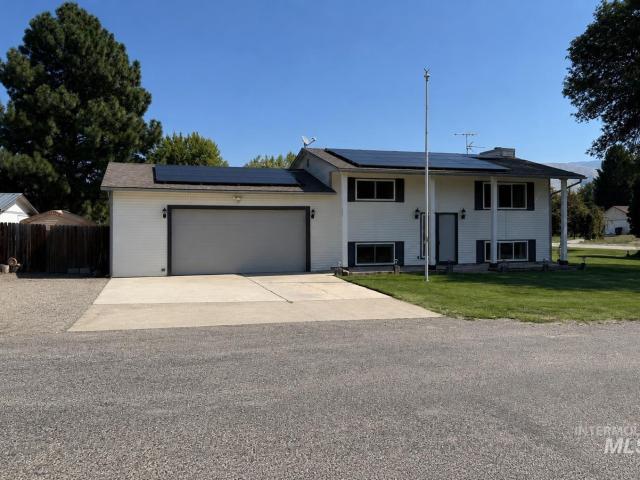 House for sale in Horseshoe Bend, Idaho