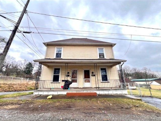 House for sale in New Castle, Pennsylvania